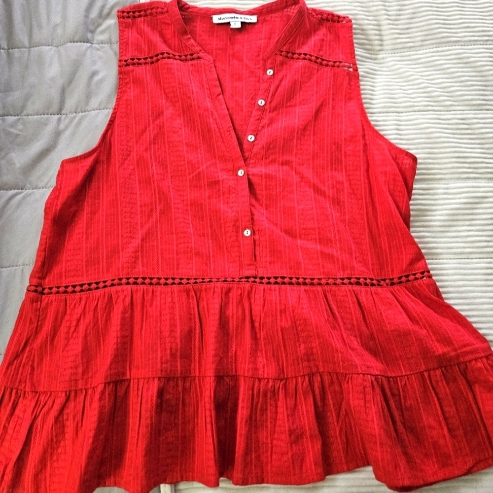Abercrombie & Fitch Red Sleeveless Women's Top Size L